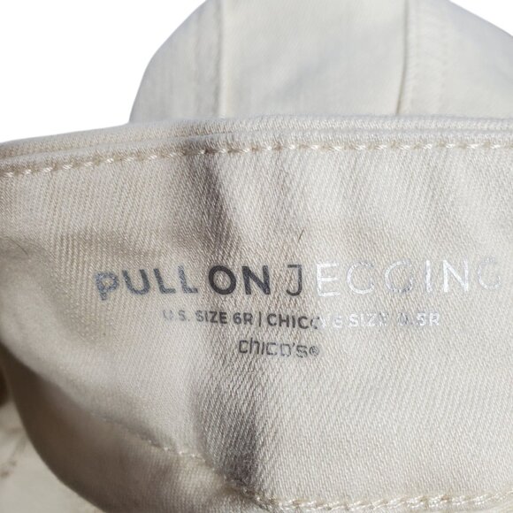 NWT Chicos Pull-On Jegging Jeans Women's 6 (0.5R) White Embroidered Beaded - Picture 9 of 9